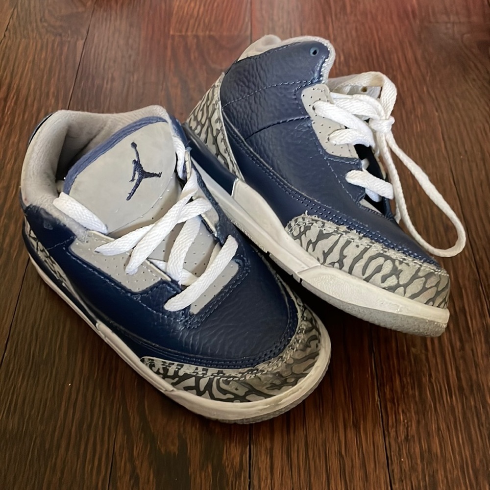 Jordan 3 Retro toddler shoes 8C